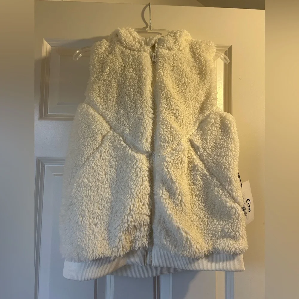 Zyia Cozy White Sherpa Kids Vest NWT - Picture 1 of 7